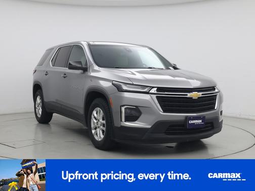 Gray 2023 Chevrolet Traverse LS