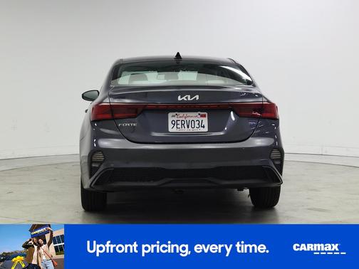 Gray 2023 Kia Forte LXS