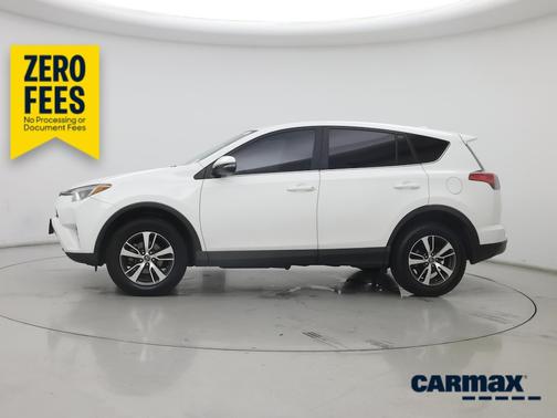 White 2018 Toyota RAV4 XLE