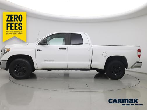 White 2018 Toyota Tundra SR5