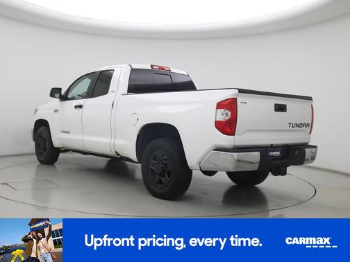 White 2018 Toyota Tundra SR5
