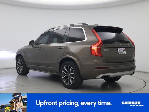 2017 Volvo XC90 T6 Momentum