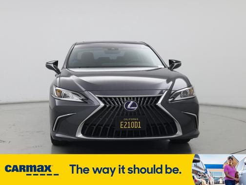2022 Lexus ES 300h
