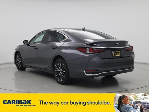 2022 Lexus ES 300h
