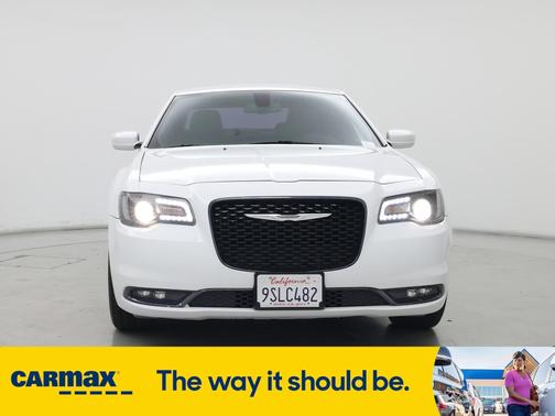 2018 Chrysler 300 S