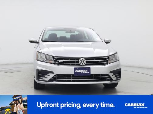 2017 Volkswagen Passat R-Line