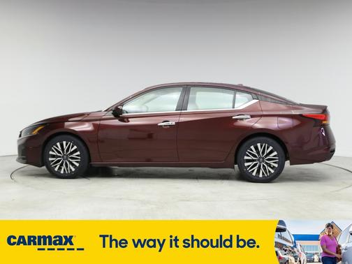 2023 Nissan Altima SV