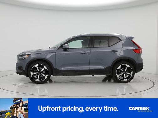 2020 Volvo XC40 T5 Momentum