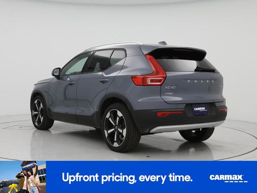 2020 Volvo XC40 T5 Momentum