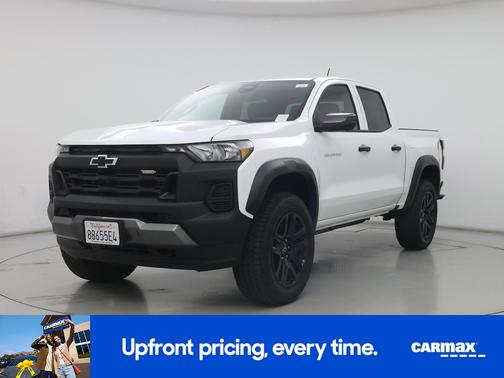 White 2025 Chevrolet Colorado Trail Boss