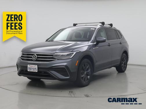 Gray 2022 Volkswagen Tiguan SE