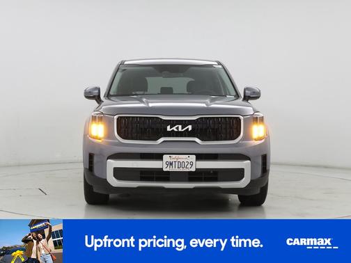 Gray 2024 Kia Telluride LX