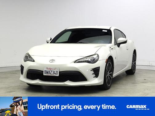 White 2017 Toyota 86