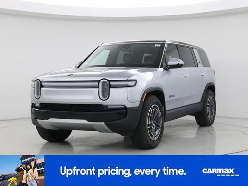 Silver 2026 Rivian R1S Dual Motor Standard