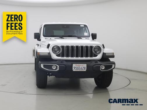 White 2025 Jeep Wrangler Sahara