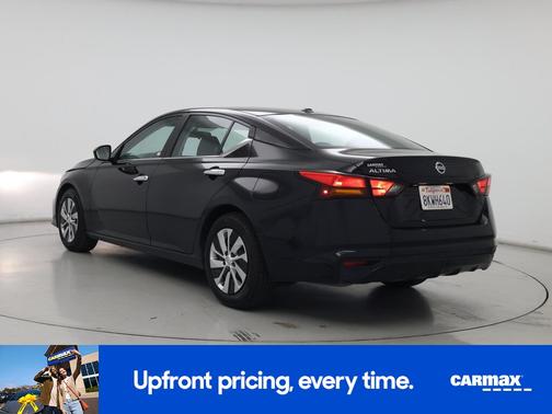 Black 2019 Nissan Altima S