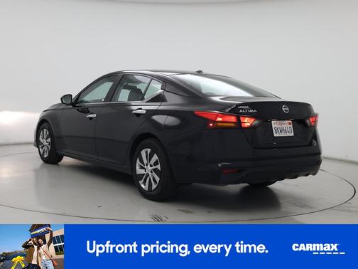 Black 2019 Nissan Altima S
