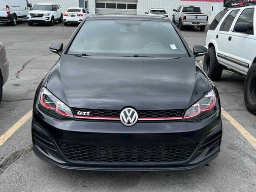 2018 Volkswagen Golf GTI 2.0T S 4-Door