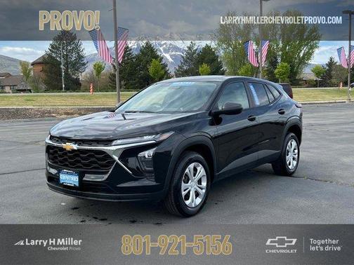 2025 Chevrolet Trax LS
