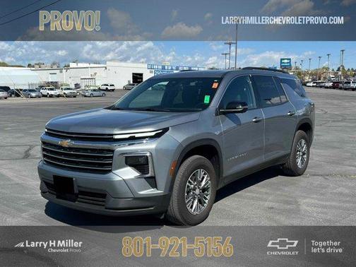 2024 Chevrolet Traverse LT