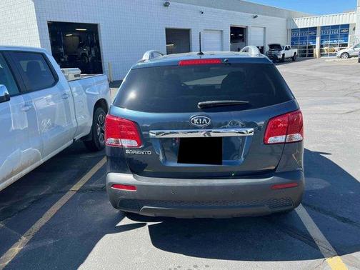 2011 Kia Sorento LX