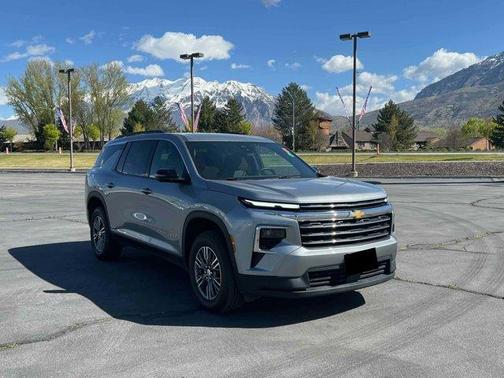 2024 Chevrolet Traverse LT