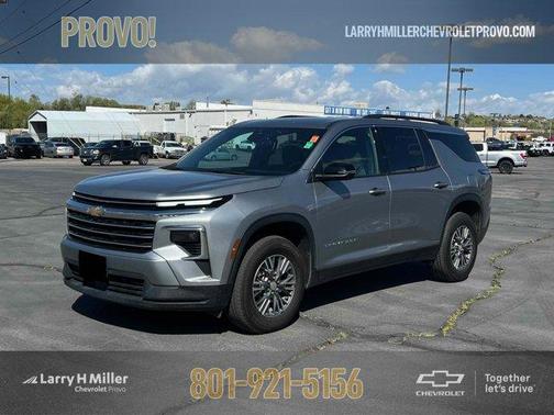 2024 Chevrolet Traverse LT