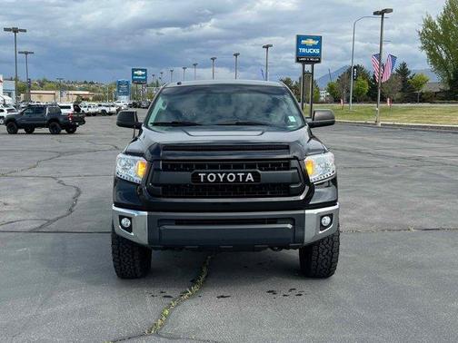 2017 Toyota Tundra SR5