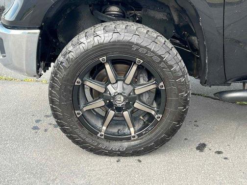2017 Toyota Tundra SR5