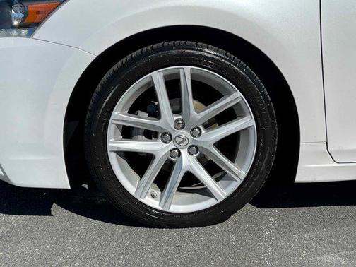 2016 Lexus CT 200h Base