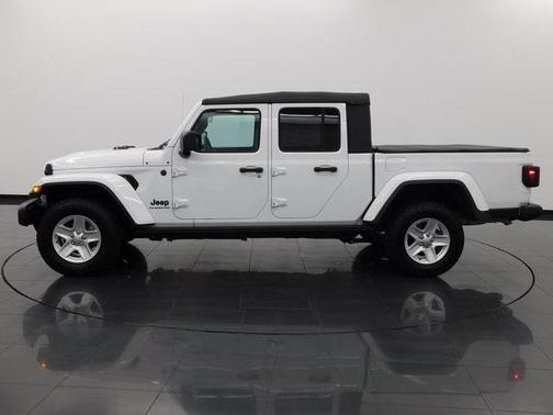 2022 Jeep Gladiator Sport S