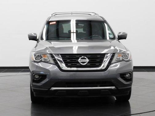 2017 Nissan Pathfinder Platinum