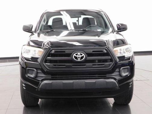 2016 Toyota Tacoma SR
