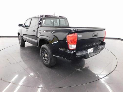 2016 Toyota Tacoma SR