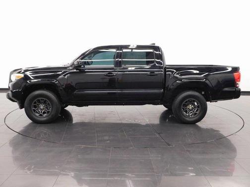 2016 Toyota Tacoma SR