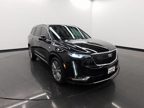 2022 Cadillac XT6 Premium Luxury FWD