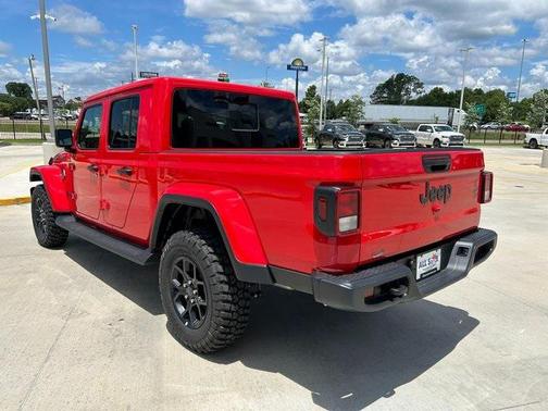 2025 Jeep Gladiator High Tide
