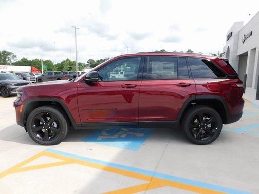 2025 Jeep Grand Cherokee Altitude