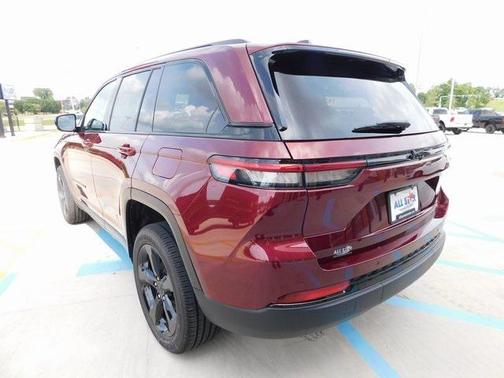 2025 Jeep Grand Cherokee Altitude