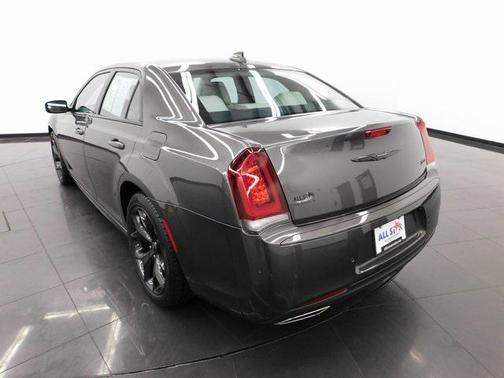 2023 Chrysler 300 Touring