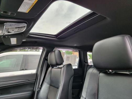 Velvet Red Pearlcoat 2020 Jeep Grand Cherokee Altitude