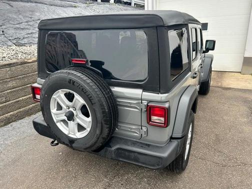 2023 Jeep Wrangler Sport