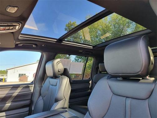 2024 Jeep Wagoneer L Series III