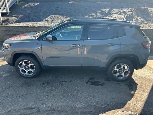 2022 Jeep Compass Trailhawk