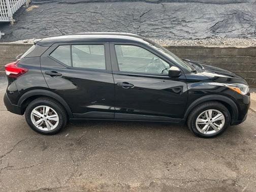 2018 Nissan Kicks S