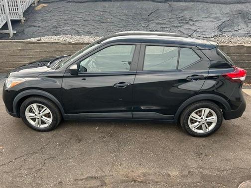 2018 Nissan Kicks S