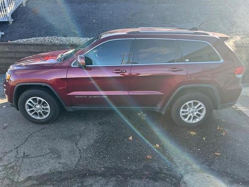 2020 Jeep Grand Cherokee Laredo E