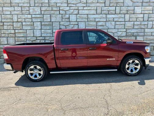 Delmonico Red Pearlcoat 2023 RAM 1500 Big Horn