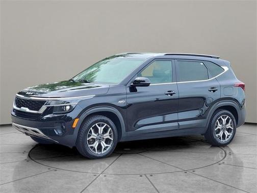 2022 Kia Seltos EX
