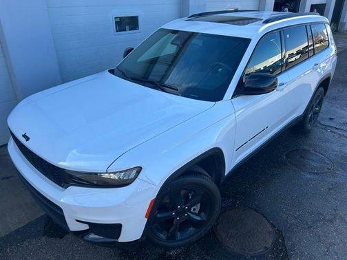2023 Jeep Grand Cherokee L Laredo